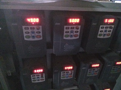 “三科變頻器”